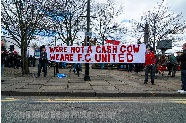 Lo United of Manchester: stufi di essere sfruttati economicamente dal club, i tifosi dei Red Devils si sono creati la loro squadra e si sono costruiti lo stadio