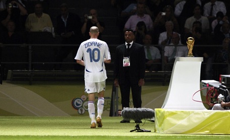 La malinconia di Zidane, il fuoriclasse che non sapeva come dire addio al calcio
