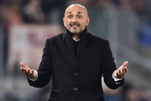 Spalletti: «Grande vittoria, ma a Trigoria non va mai bene niente. Dzeko deve fare meglio» item-thumbnail
