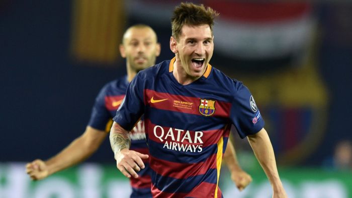 Barcellona-Atletico Madrid 2-1. Segnano Messi e Suarez, due espulsioni per i Colchoneros Barcellona-Atletico Madrid 2-1. Segnano Messi e Suarez, due espulsioni per i Colchoneros