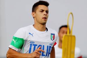 Lista Uefa, ecco i calciatori azzurri per l’Europa League: Grassi in lista B, Vasco Regini escluso item-thumbnail