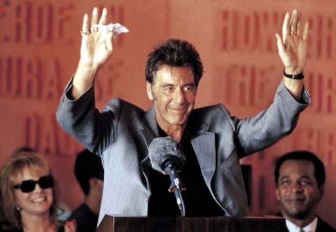 Sarri è decisivo sul mercato o conta poco? Controverso come Al Pacino di Ogni maledetta domenica Sarri è decisivo sul mercato o conta poco? Controverso come Al Pacino di Ogni maledetta domenica