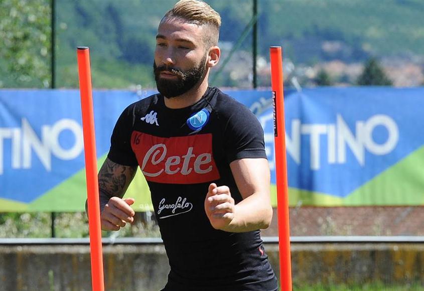 Napoli, la lista Champions: Tonelli è l’unico escluso