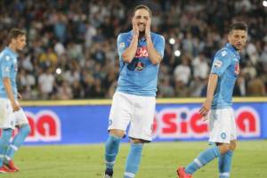 Perché (Nicolas) Higuain lo scorso anno non parlò? La sua è una chiamata a soldi item-thumbnail