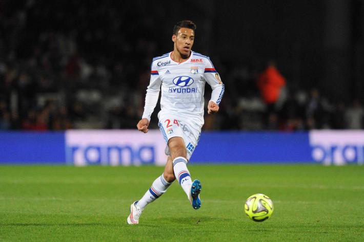 Sky: il Napoli chiude per Tolisso, il calciatore pronto a volare in Italia per visite e firma Sky: il Napoli chiude per Tolisso, il calciatore pronto a volare in Italia per visite e firma