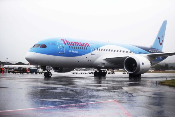 Atterrato per la prima volta a Napoli il Boeing 787-8 Atterrato per la prima volta a Napoli il Boeing 787-8