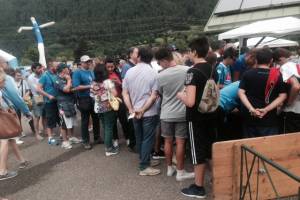 Tifosi in fila a Dimaro per i biglietti omaggio di Napoli-Nizza o Napoli-Milan item-thumbnail