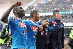 Il Napoli si diverte, come fanno i bambini item-thumbnail