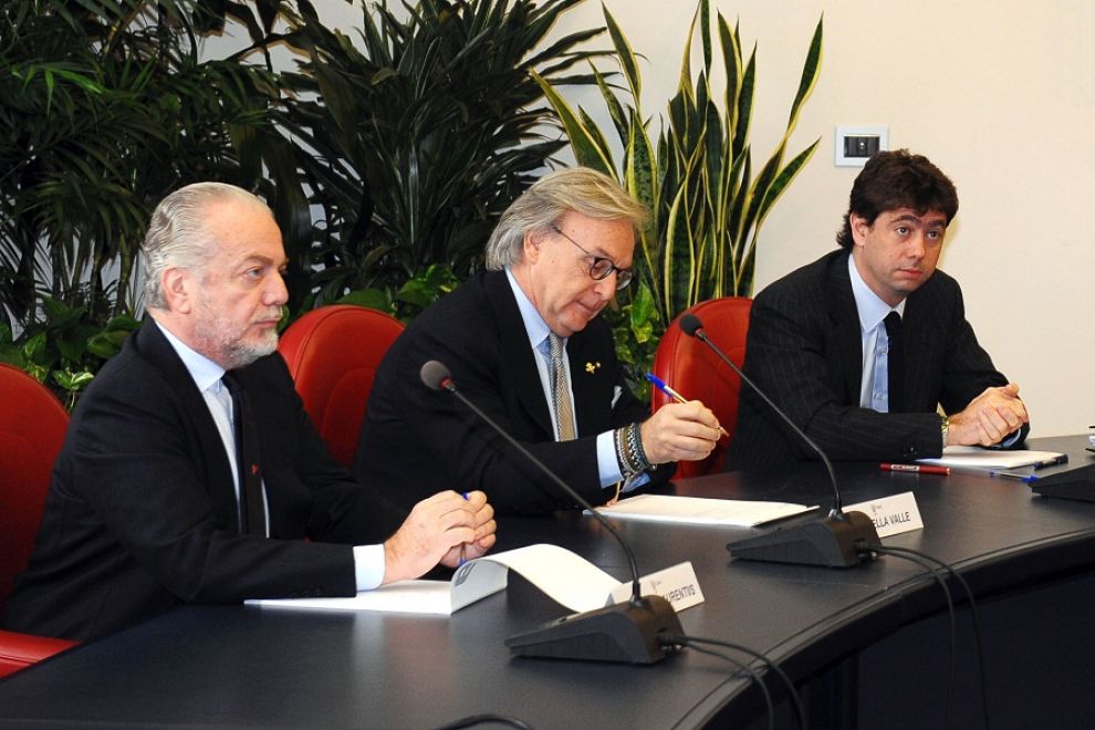 Serie A, arriva il fair play finanziario: dal 2018, per iscriversi, sarà necessario il pareggio di bilancio Serie A, arriva il fair play finanziario: dal 2018, per iscriversi, sarà necessario il pareggio di bilancio