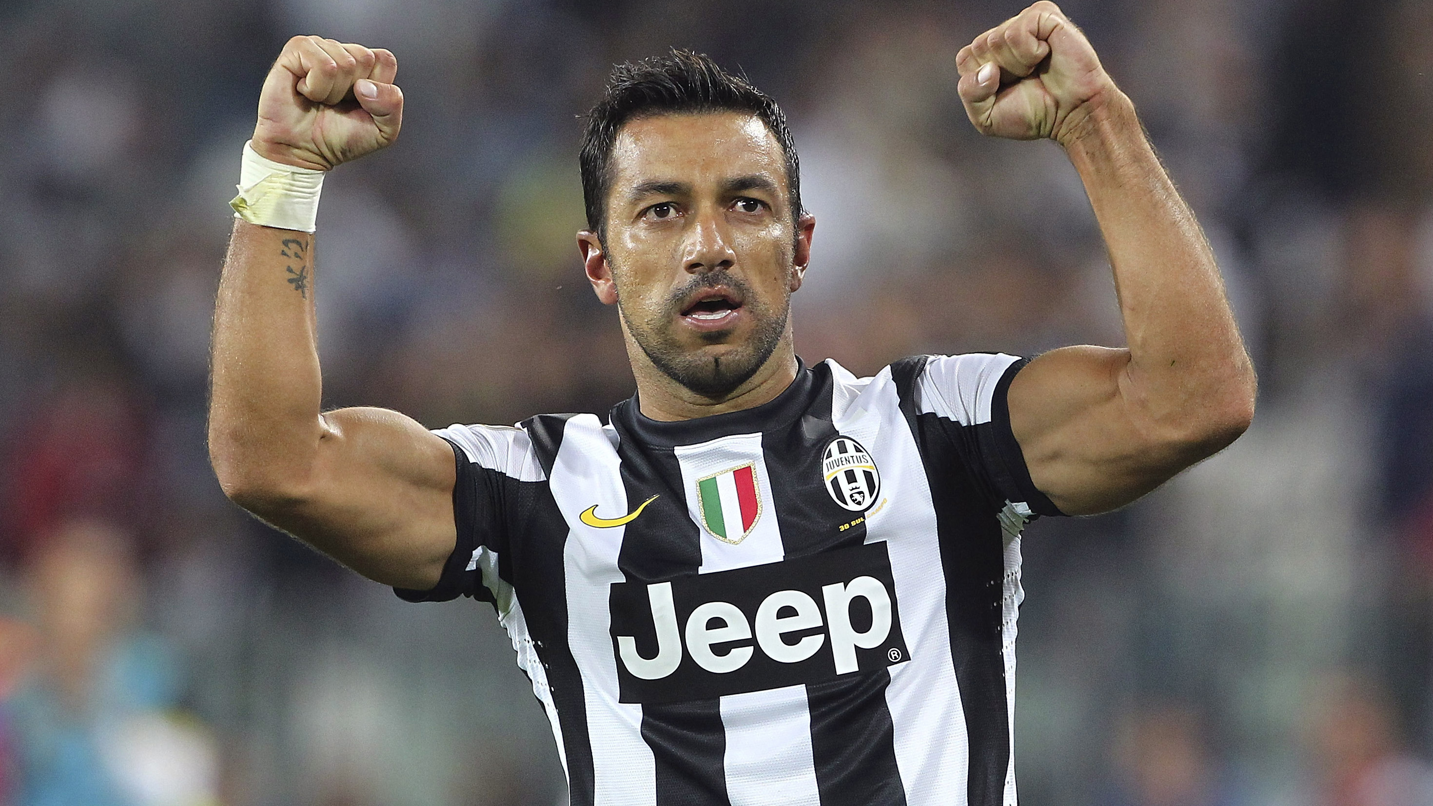 Con Higuain, Juve supera Psg: è la squadra che ha foraggiato di più il Napoli di De Laurentiis (105,6 milioni) Con Higuain, Juve supera Psg: è la squadra che ha foraggiato di più il Napoli di De Laurentiis (105,6 milioni)