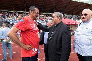 Il cardinale Sepe e Higuain: «Qualcuno vuole andare via? Solo Cristo è necessario» item-thumbnail