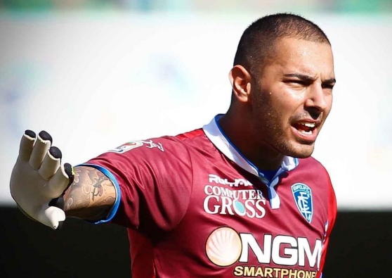 Il caso Sepe agita la Fiorentina: in un post su Instagram, poi rimosso, annuncia il suo addio ai viola. L’agente: «Sfogo comprensibile» Il caso Sepe agita la Fiorentina: in un post su Instagram, poi rimosso, annuncia il suo addio ai viola. L’agente: «Sfogo comprensibile»