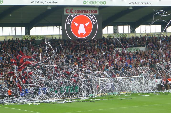 Europa League, la protesta dei tifosi del Manchester United: 71 sterline per il settore ospiti del Midtjylland