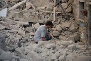 Violento terremoto nella notte, epicentro a Rieti: il primo bilancio supera già i 20 morti item-thumbnail