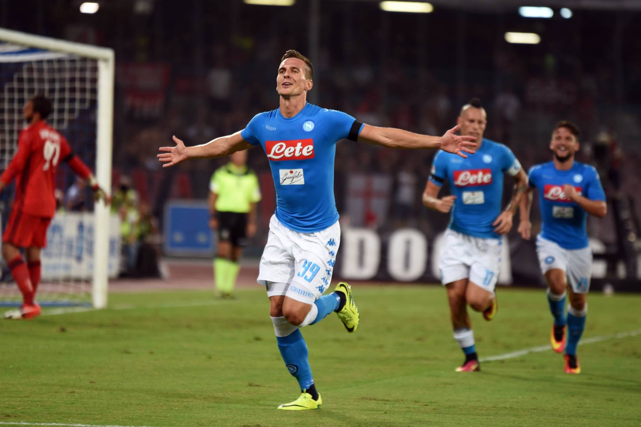 Napoli-Milan 4-2, pagelle / Arkadione si muove come Ali, Mertens è un marziano Napoli-Milan 4-2, pagelle / Arkadione si muove come Ali, Mertens è un marziano