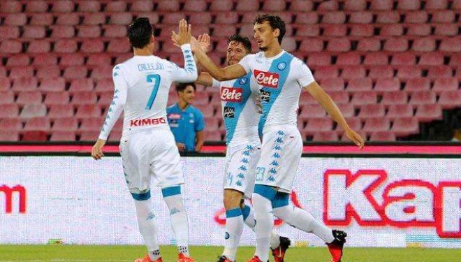 Napoli-Monaco 5-0, pagelle / Manolo supera la pressione di Mauro e Wanda, Hamsik è una gioia