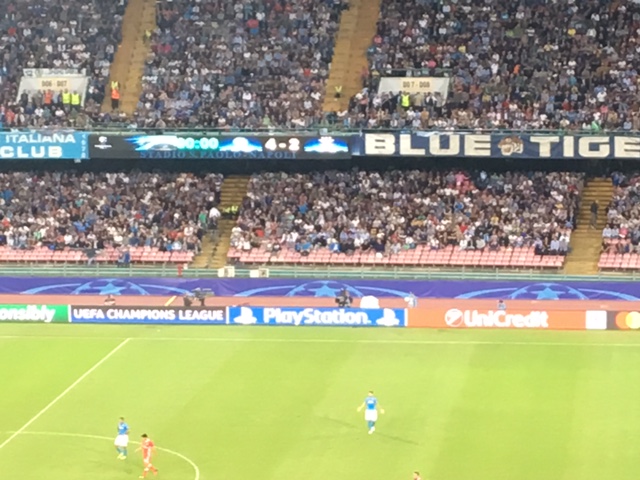 4-2 al Benfica, il Napoli dà spettacolo in Champions (e sono 20 gol in 8 partite) 4-2 al Benfica, il Napoli dà spettacolo in Champions (e sono 20 gol in 8 partite)