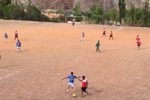 Sulle Ande argentine si gioca a calcio con la maglia del Napoli item-thumbnail