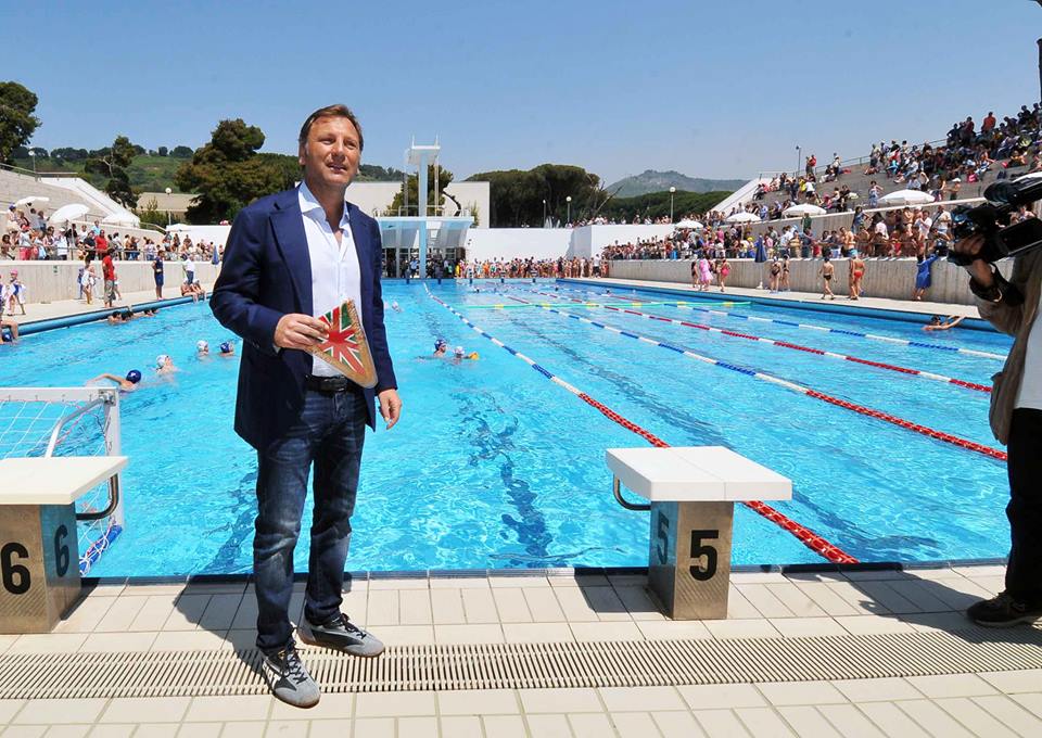 Piscina chiusa da 15 giorni, Franco Porzio replica alla Mostra d’Oltremare