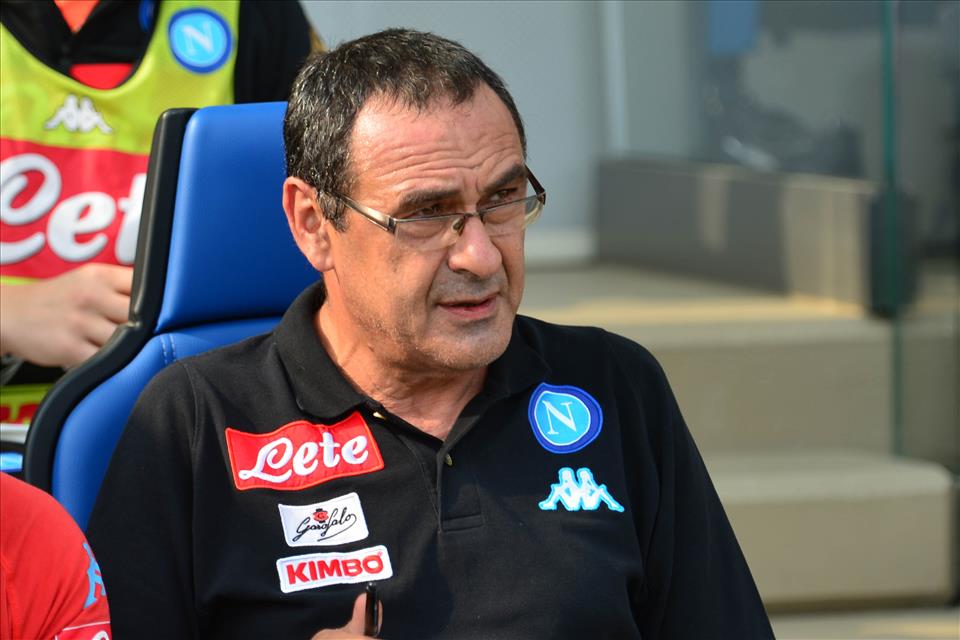 Sarri: «Maradona è il monumento più importante di Napoli»