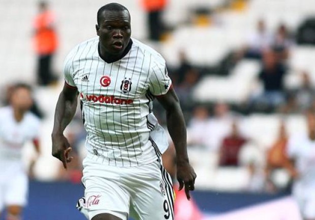 Besiktas-Benfica 3-3: Aboubakar rimette tutto in gioco, Napoli costretto a soffrire