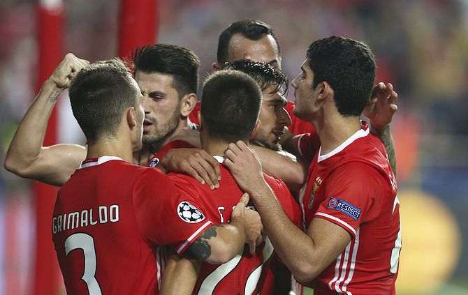 Benfica-Dinamo Kiev 1-0, i lusitani appaiano il Napoli a 7 punti (rigore sbagliato da Moraes)