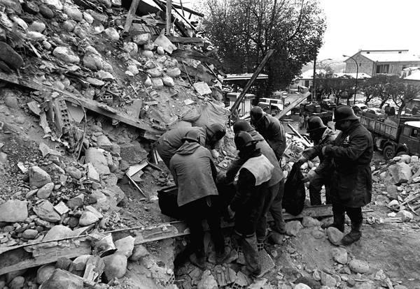 Terremoto in Irpinia, la ricostruzione ha tradito l’appello di Rossi Doria