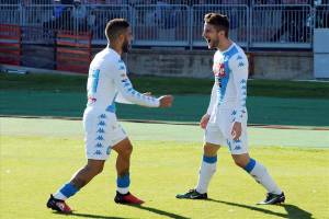 I cinque (sei e mezzo) gesti tecnici di Cagliari-Napoli: Mertens show, un meraviglioso gol corale item-thumbnail