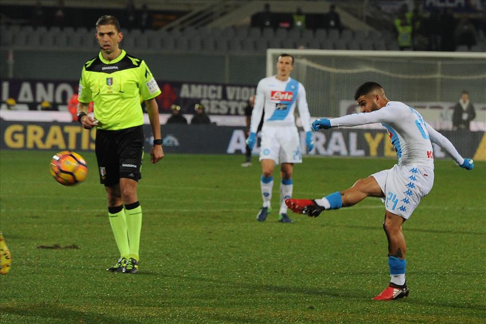 Fiorentina-Napoli è il tiraggiro di Insigne, ‘a ciorta ‘e scazzetta, bellezza e munacielli