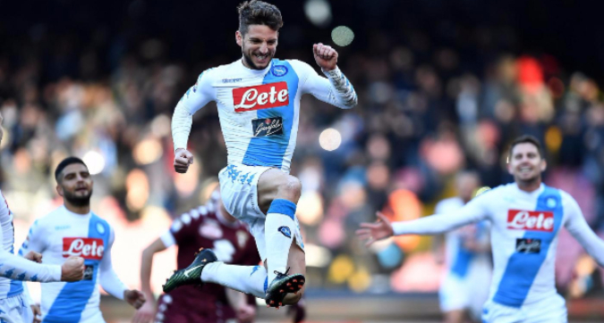 Mertens come Cavani, Vinicio e Savoldi, Napoli a -1 dallo scorso anno Mertens come Cavani, Vinicio e Savoldi, Napoli a -1 dallo scorso anno