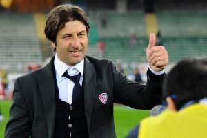 Come gioca il Cagliari di Rastelli: attacco spumeggiante, difesa di burro item-thumbnail