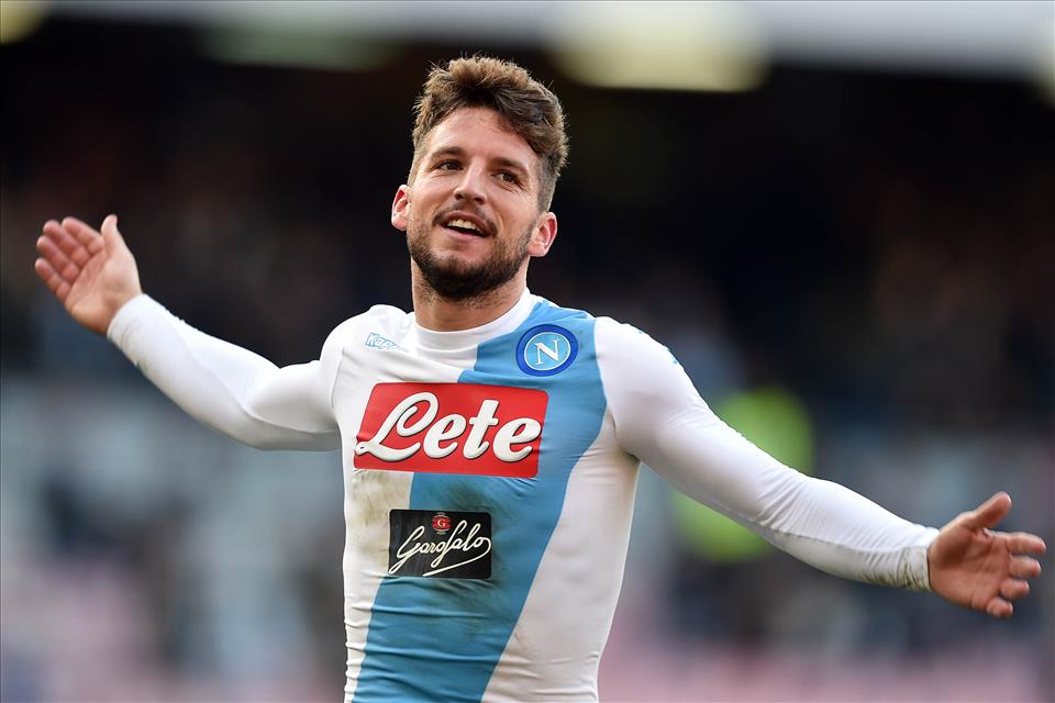 Il Sun (che non è il Guardian) scrive di Mertens allo United: circa 5 milioni l’anno