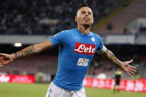 Hamsik e il suo piede sinistro item-thumbnail