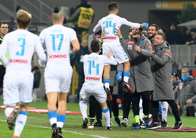 Milan-Napoli 1-2, pagelle / Trenta minuti di bellezza assoluta, poi la battaglia