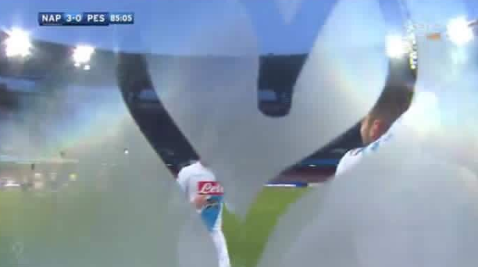 VIDEO – Mertens a Sky: «Il cuoricino per mia moglie che è in Belgio per un intervento» VIDEO – Mertens a Sky: «Il cuoricino per mia moglie che è in Belgio per un intervento»