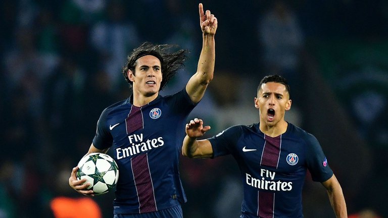 Cavani: «Ho valutato l’ipotesi di un ritorno in Italia, ma ora gioco nella mia posizione preferita»