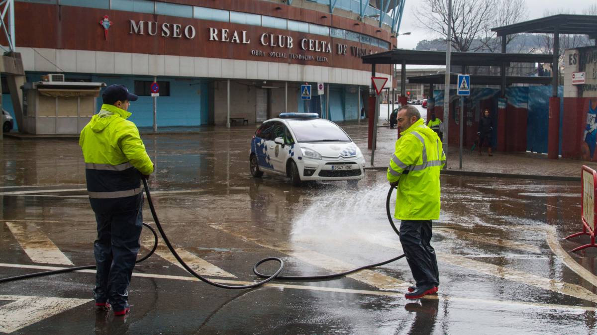 Celta Vigo-Real Madrid in bilico. Stadio danneggiato dal maltempo. Ma i Blancos vogliono giocare Celta Vigo-Real Madrid in bilico. Stadio danneggiato dal maltempo. Ma i Blancos vogliono giocare