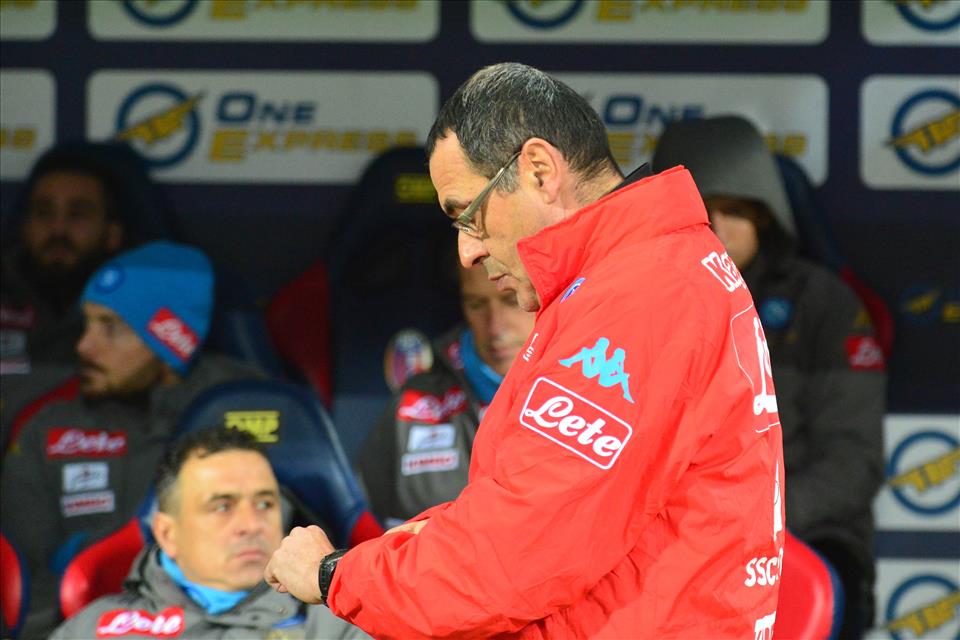 Bologna-Napoli, i lacci di Sarri e la bellezza del suo mondo