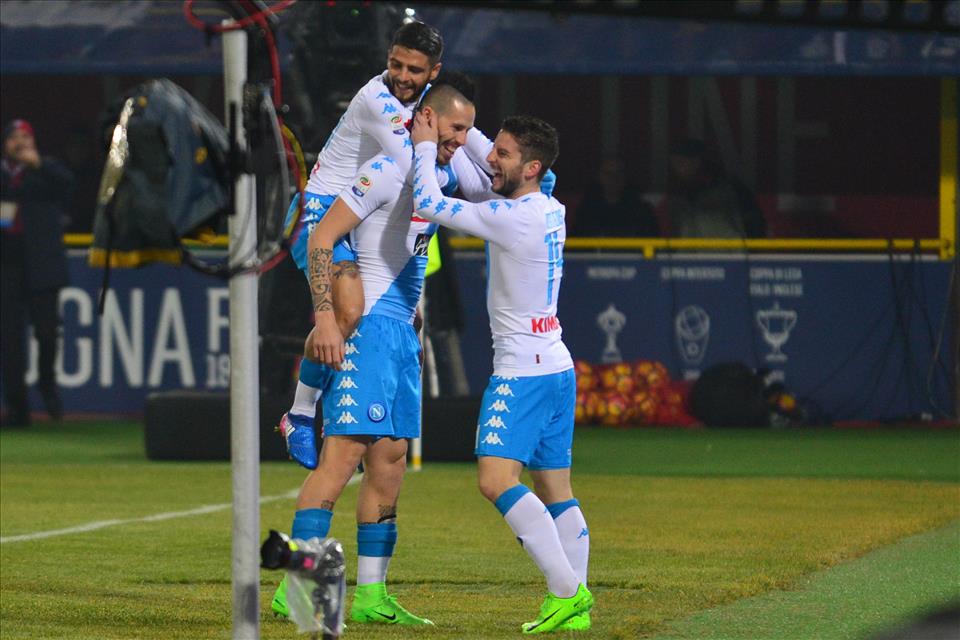 Il Bologna ha provato a giocare, il Palermo no: il Napoli diverso è anche qui