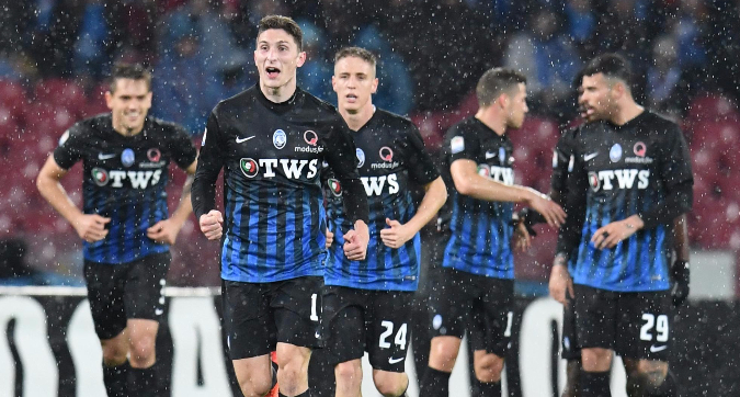Napoli-Atalanta 0-2, incubo Gasperini: doppietta di Caldara, orobici a tre punti Napoli-Atalanta 0-2, incubo Gasperini: doppietta di Caldara, orobici a tre punti