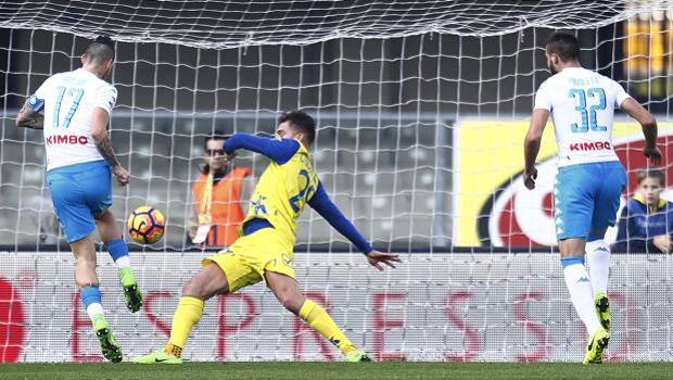 Hamsik fa 110, per il Napoli sono 14 match senza sconfitte in Serie A