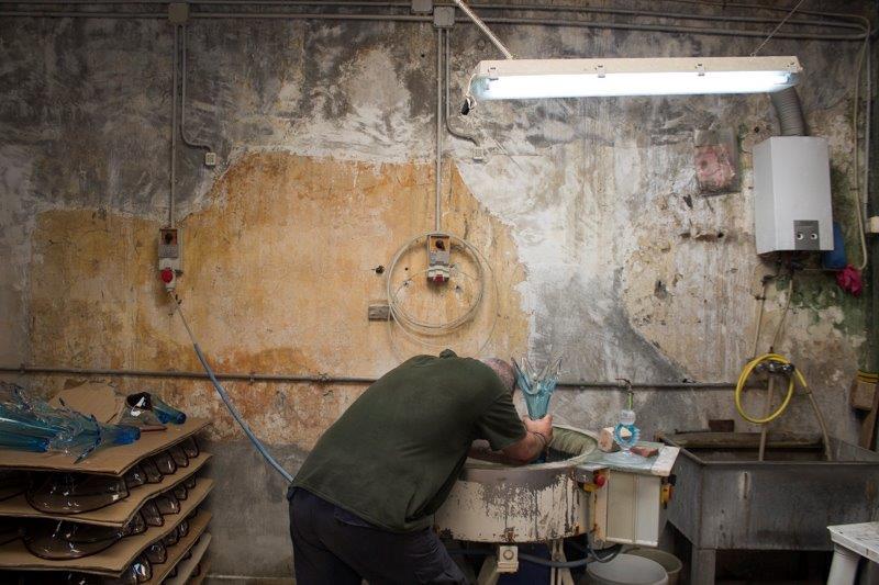 Scatta la notizia. In mostra le foto di 17 giovani studenti della periferia orientale Scatta la notizia. In mostra le foto di 17 giovani studenti della periferia orientale