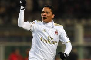 VIDEO – Il rigore contestato di Bacca: il doppio tocco invaliderebbe il gol del colombiano item-thumbnail