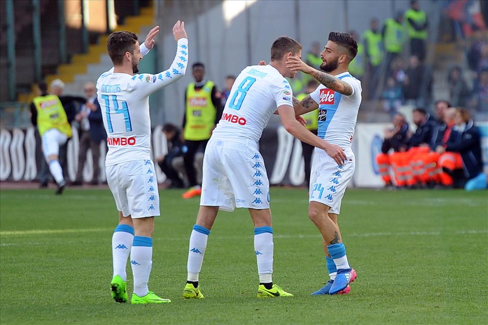 Napoli-Crotone sono tre punti appoggiati sul futuro