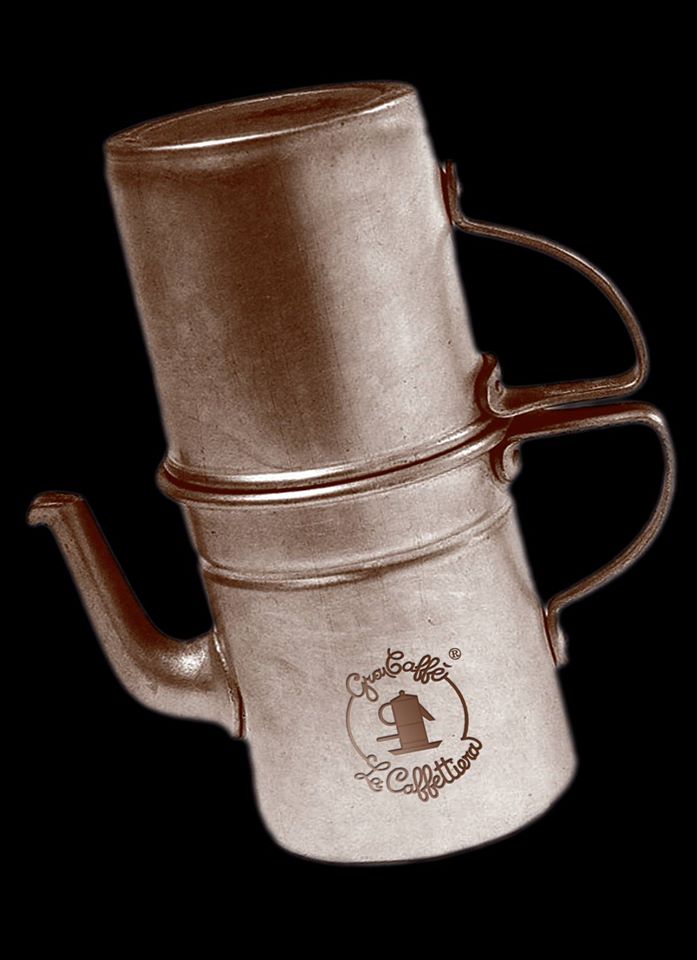 Il Napolista e il Gran Caffè La Caffettiera celebrano la cuccuma napoletana Il Napolista e il Gran Caffè La Caffettiera celebrano la cuccuma napoletana