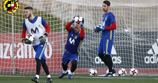 Reina, ancora niente allenamento: possibile un rientro a Napoli