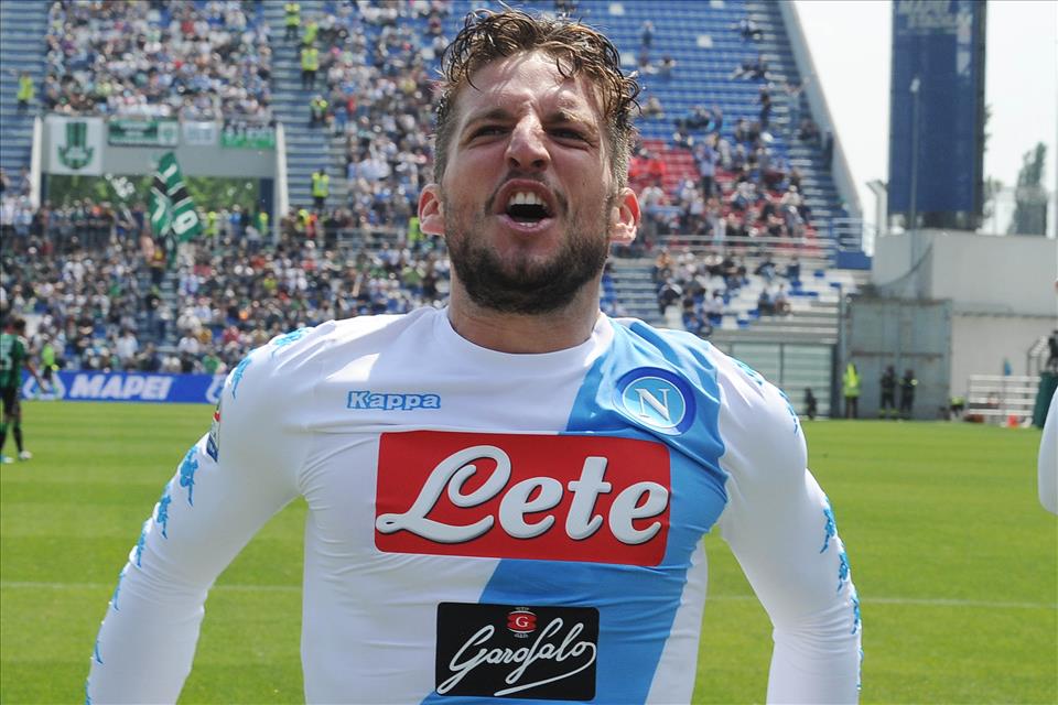 Sky: gli agenti di Mertens a Roma per firmare il rinnovo fino al 2020, clausola di 30 milioni