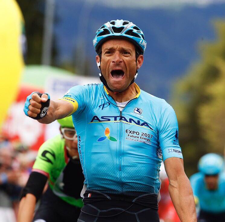 Sarri su Scarponi: «Giorno tristissimo, corridore e uomo di alto livello» Sarri su Scarponi: «Giorno tristissimo, corridore e uomo di alto livello»