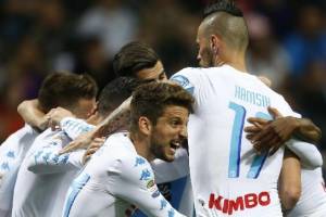 Come migliorare il Napoli senza avere 120 milioni (ma Sarri ha le sue ragioni) item-thumbnail