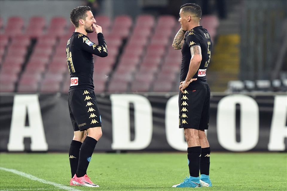 Napoli, 32 punti nel girone di ritorno. Media di 2,46 che varrebbe 93-94 punti finali Napoli, 32 punti nel girone di ritorno. Media di 2,46 che varrebbe 93-94 punti finali